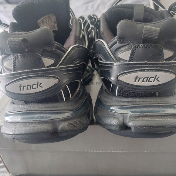 Balenciaga Trackers - Picture 5 of 6
